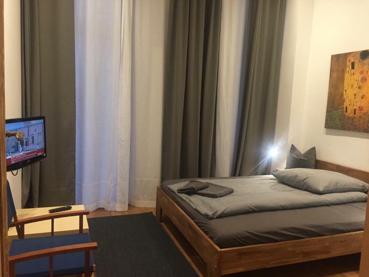 City-apartment Charlottenburg Berlino